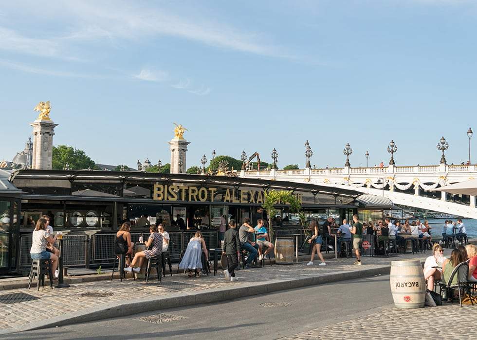 Bistrot Alexandre III : tout ce qu'il faut savoir pour organiser votre événement sur la Seine