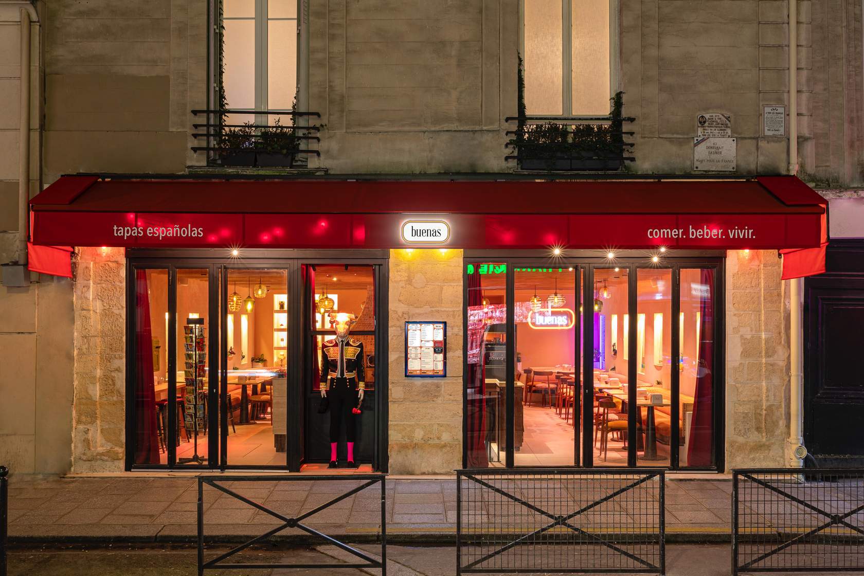 Buenas – Bar Restaurant Espagnol à Paris 10 : tout ce qu'il faut savoir pour votre événement