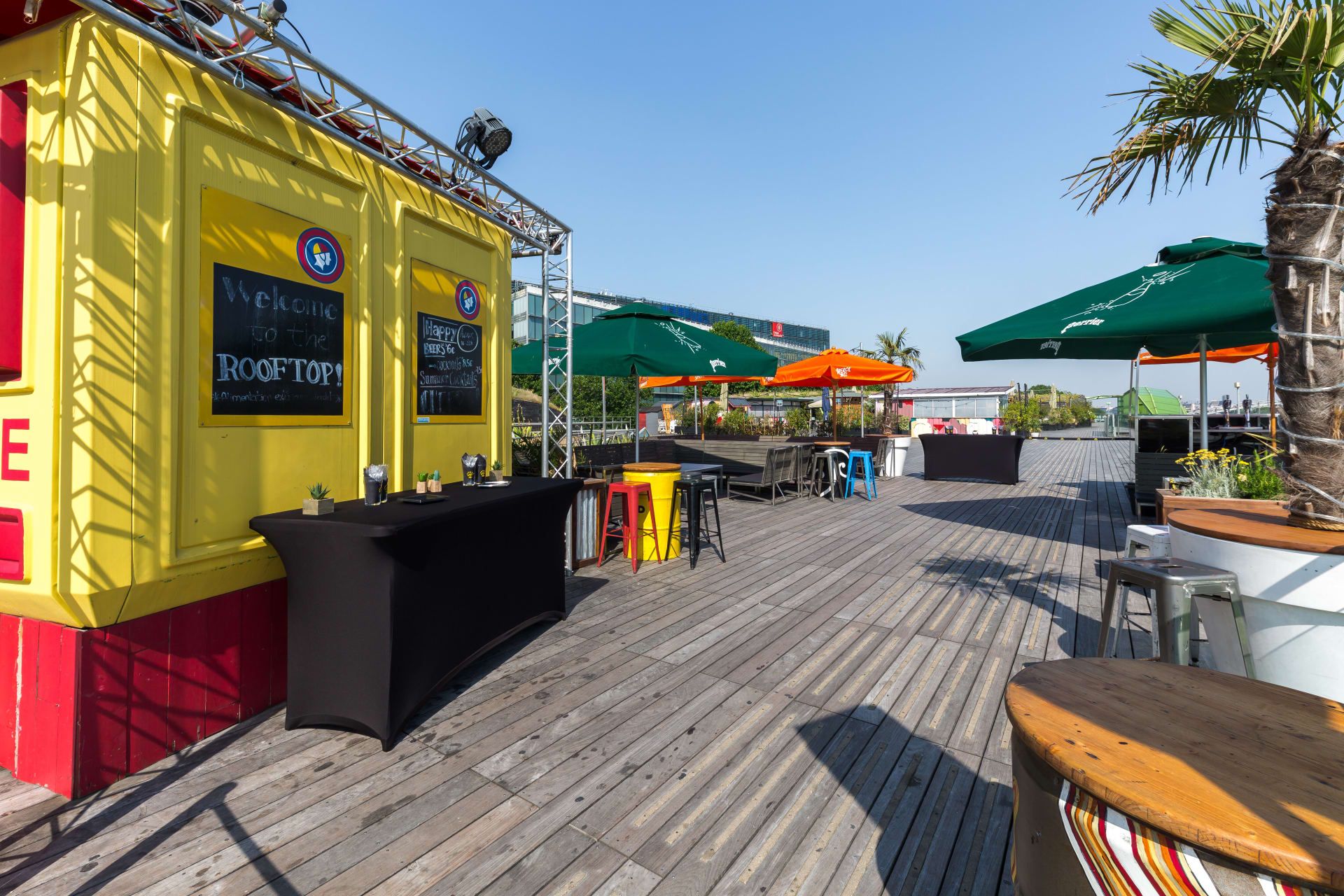 Café Oz Rooftop - Photo 5