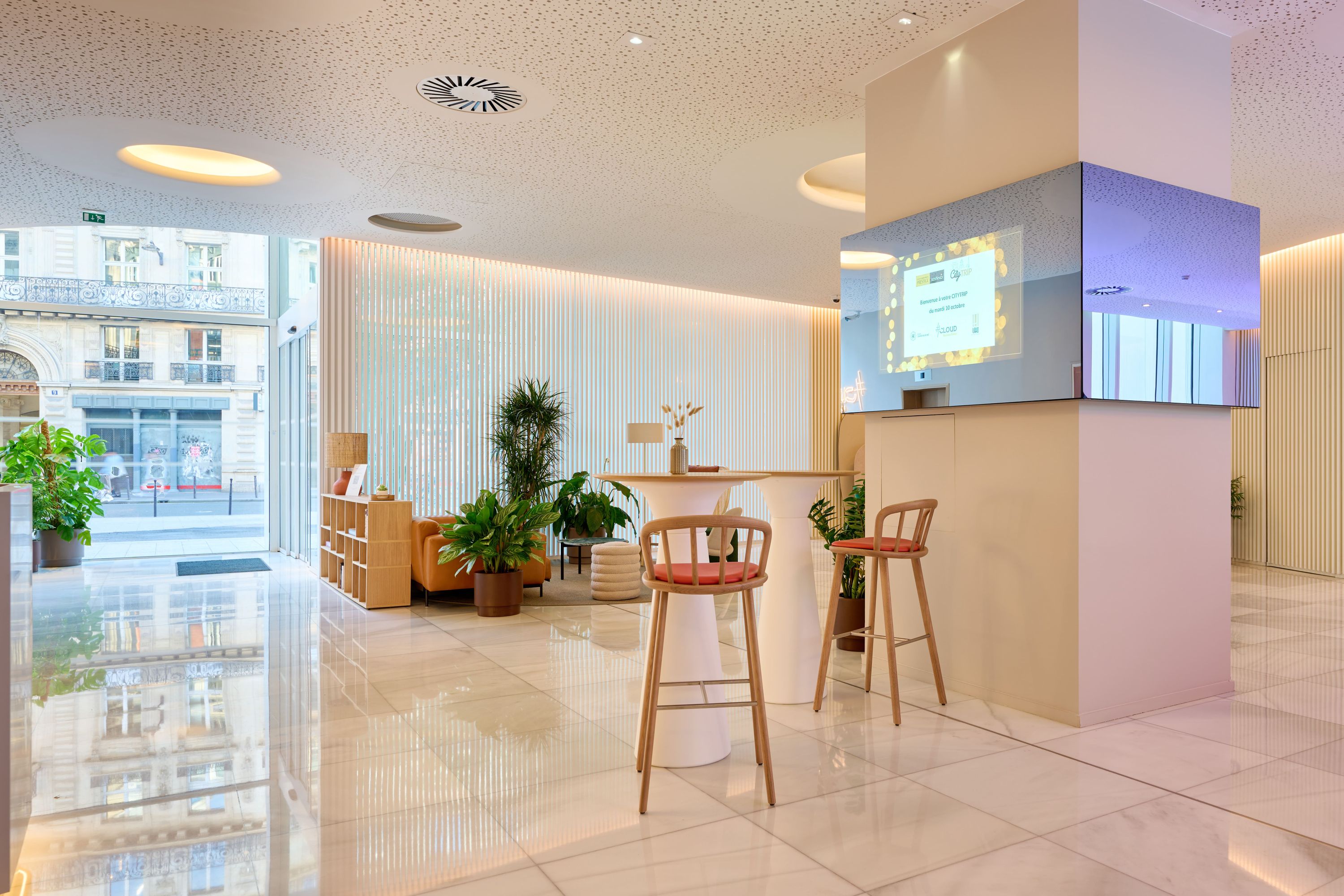 Cloud Business Center - Photo 4