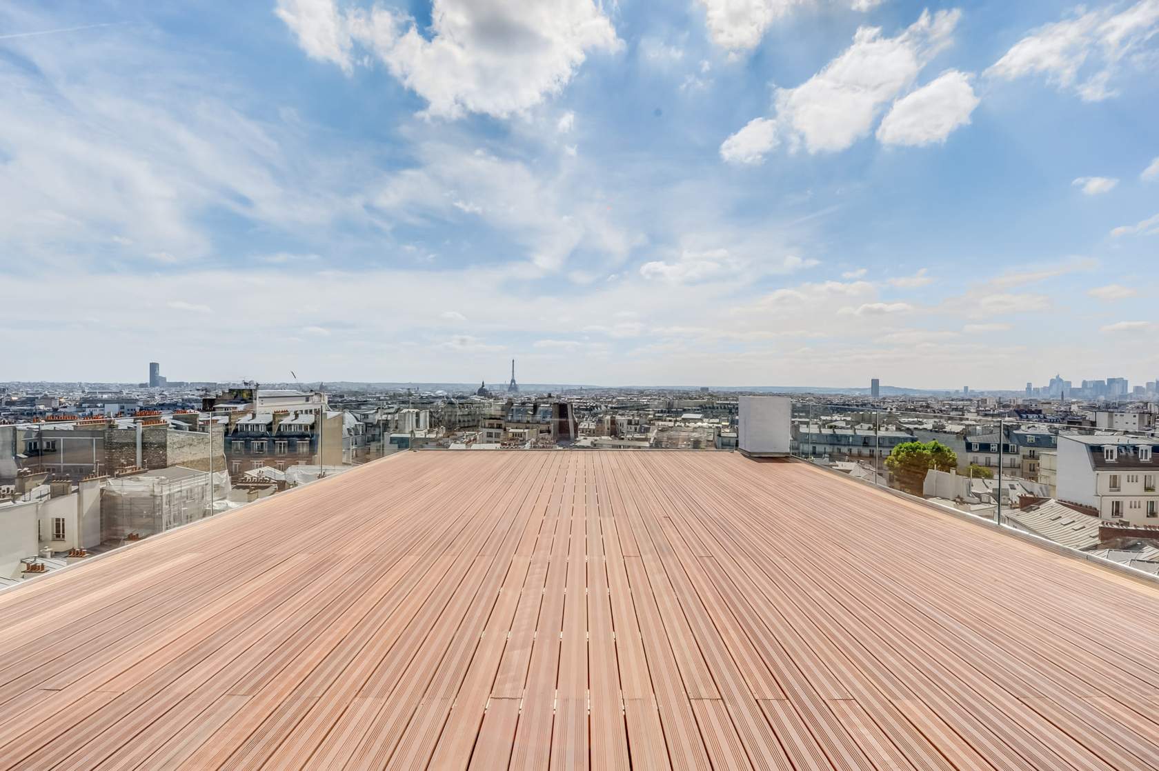 Tout ce qu'il faut savoir sur le Dernier Etage pour organiser votre événement