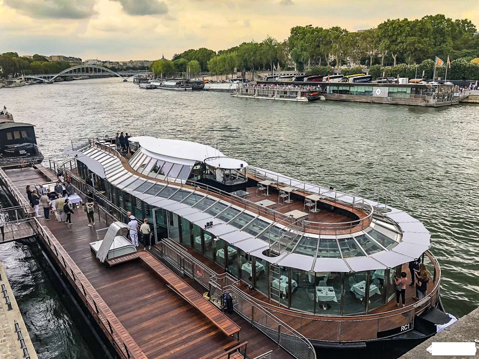Ducasse sur Seine - Photo 1