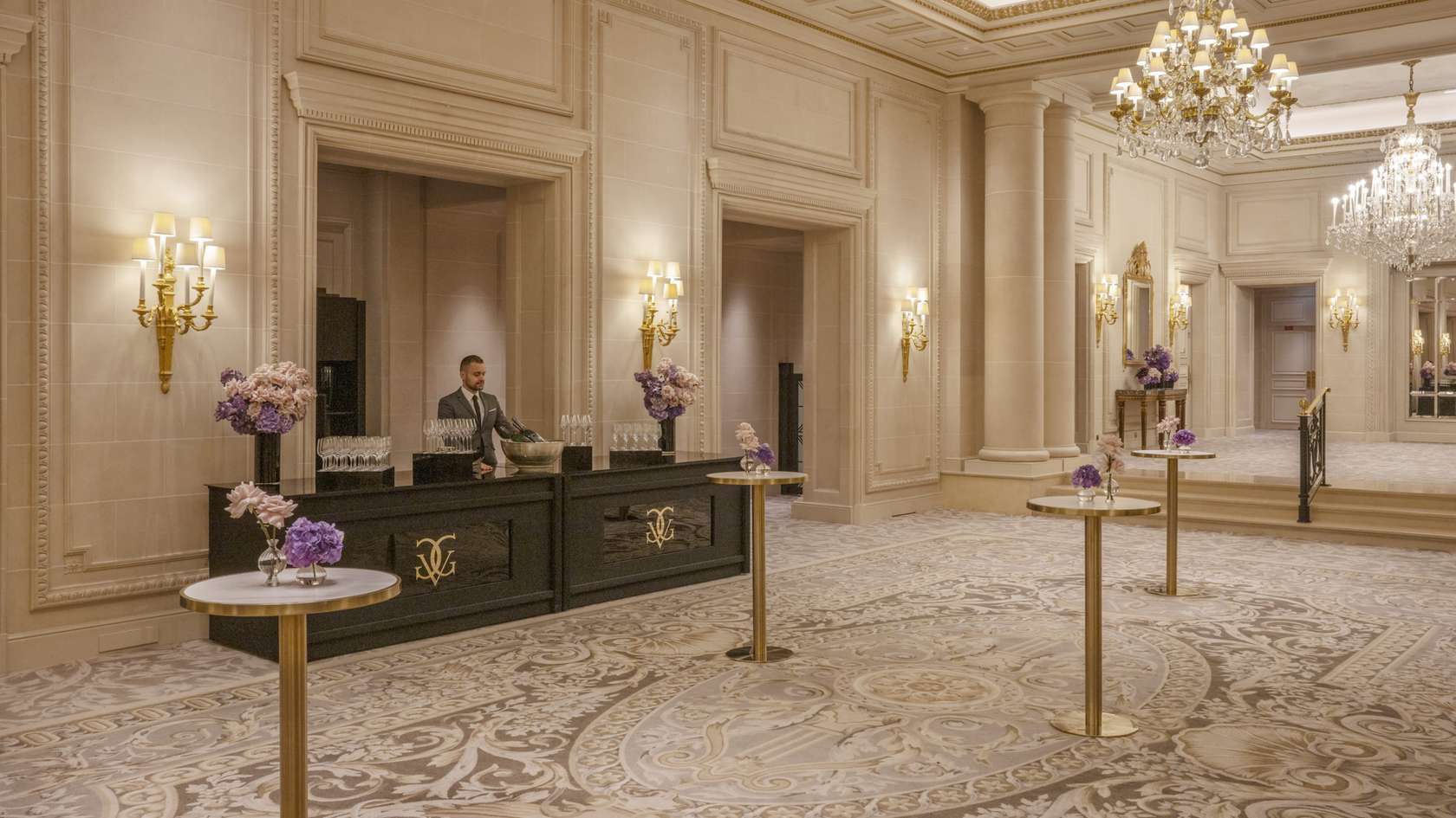 Four Seasons Hotel George V Paris - Photo 4