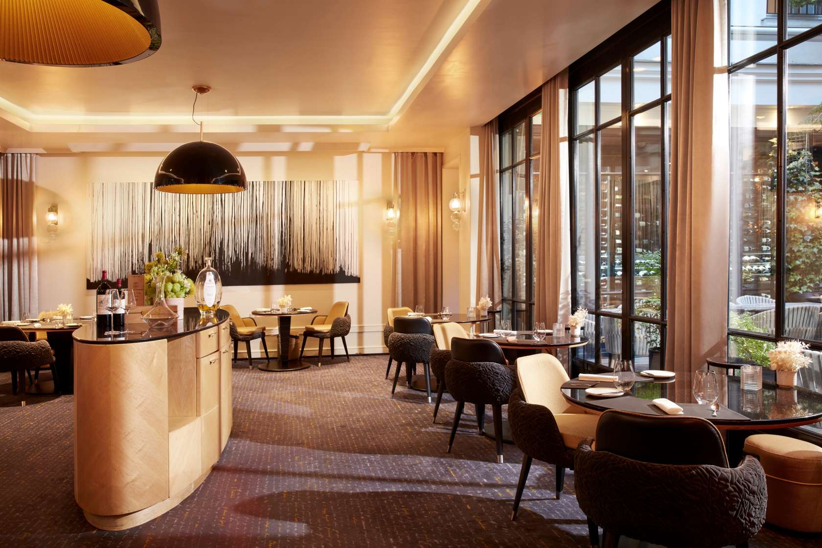 Hôtel Burgundy ***** - Photo 1