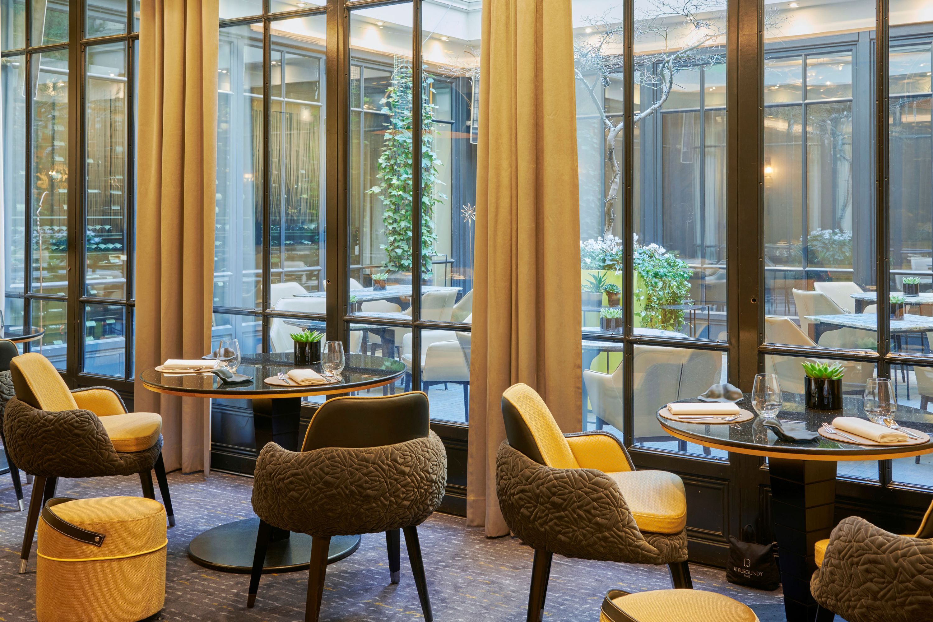 Hôtel Burgundy ***** - Photo 4