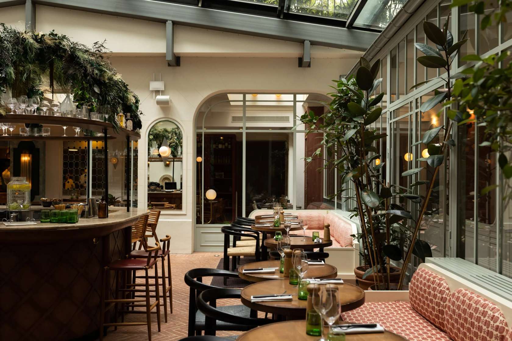 Hôtel des Grands Boulevards **** - Photo 2