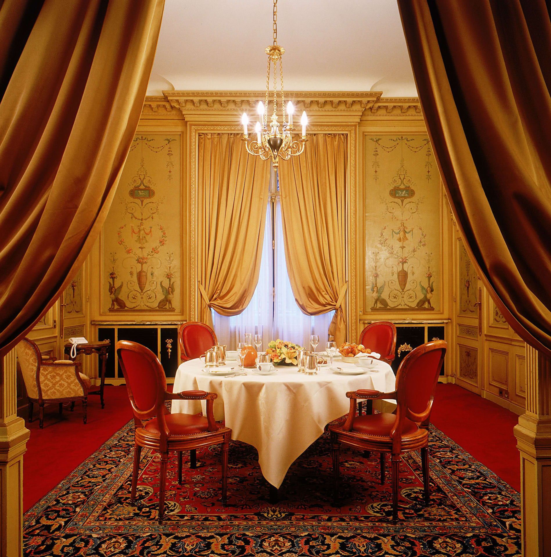 Hôtel Raphael Paris **** - Photo 1