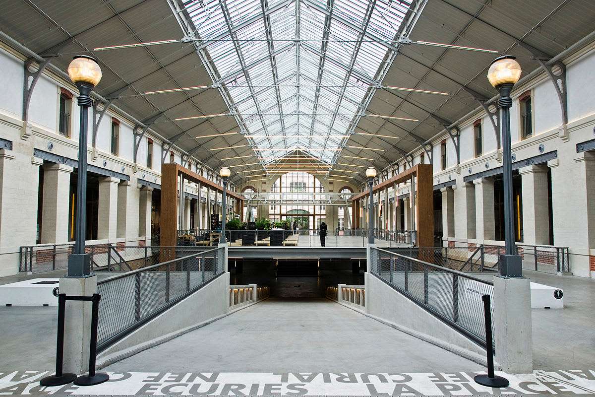 Le Centquatre - Photo 2
