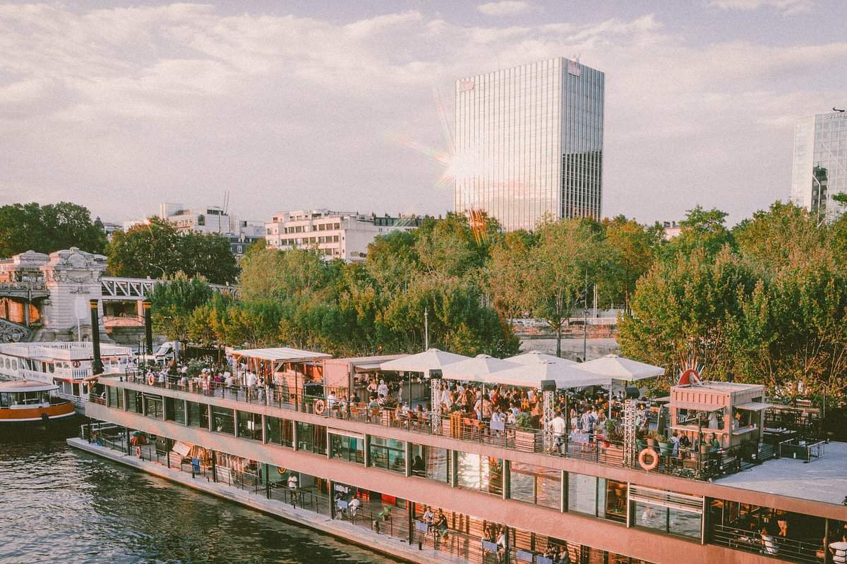 Le Mazette : tout ce qu'il faut savoir pour organiser votre événement sur cette péniche parisienne