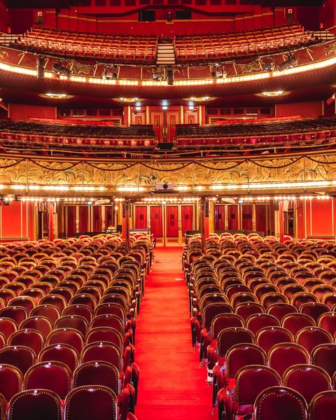 Les Folies Bergère