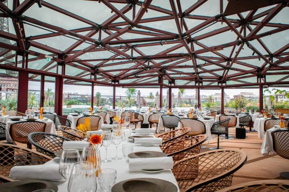 Les Ombres Restaurant
