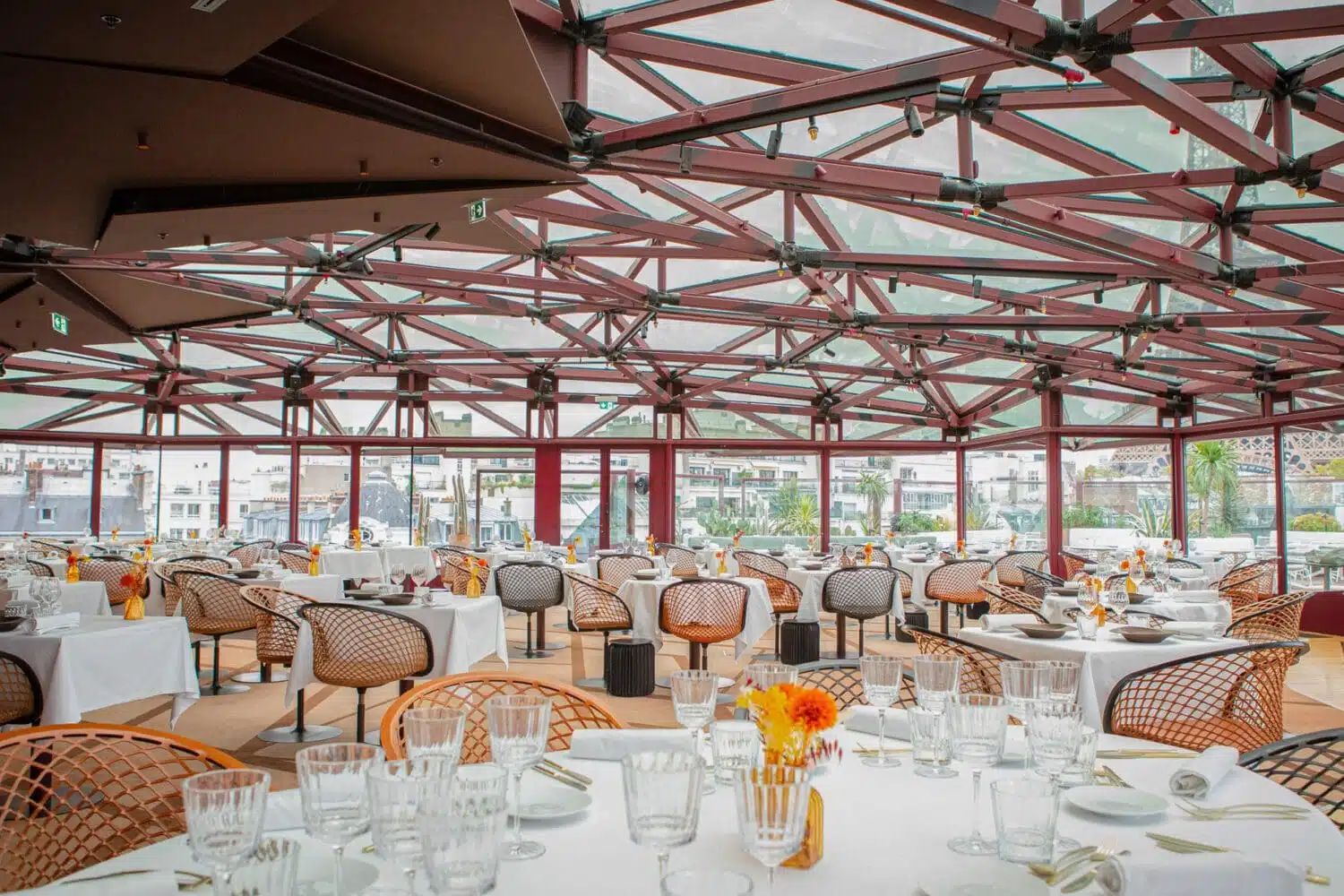 Les Ombres Restaurant - Photo 1
