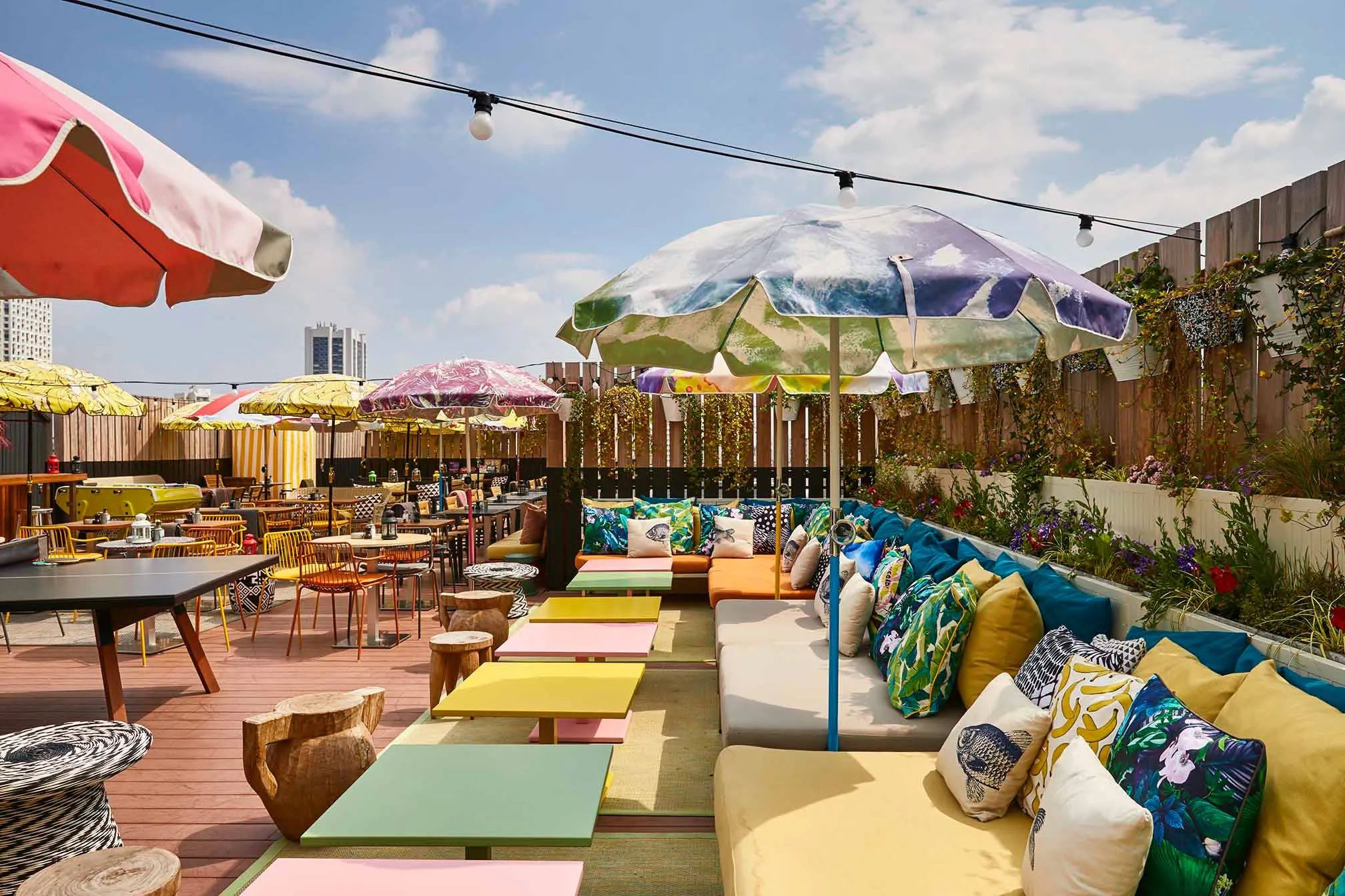 Mama Shelter Paris East - Rooftop - Photo 3