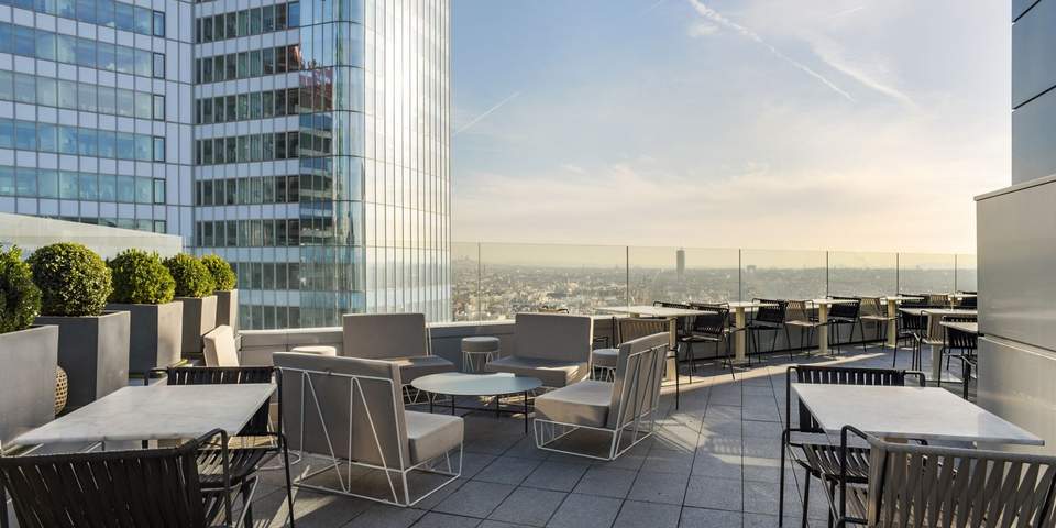 Melia la Defense - Skyline Bar