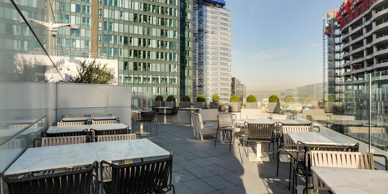 Melia la Defense - Skyline Bar - Photo 3