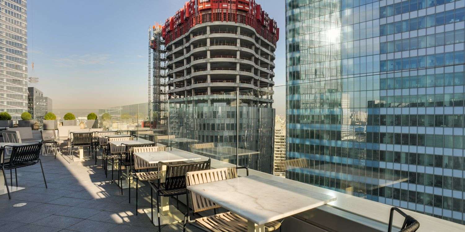 Melia la Defense - Skyline Bar - Photo 3