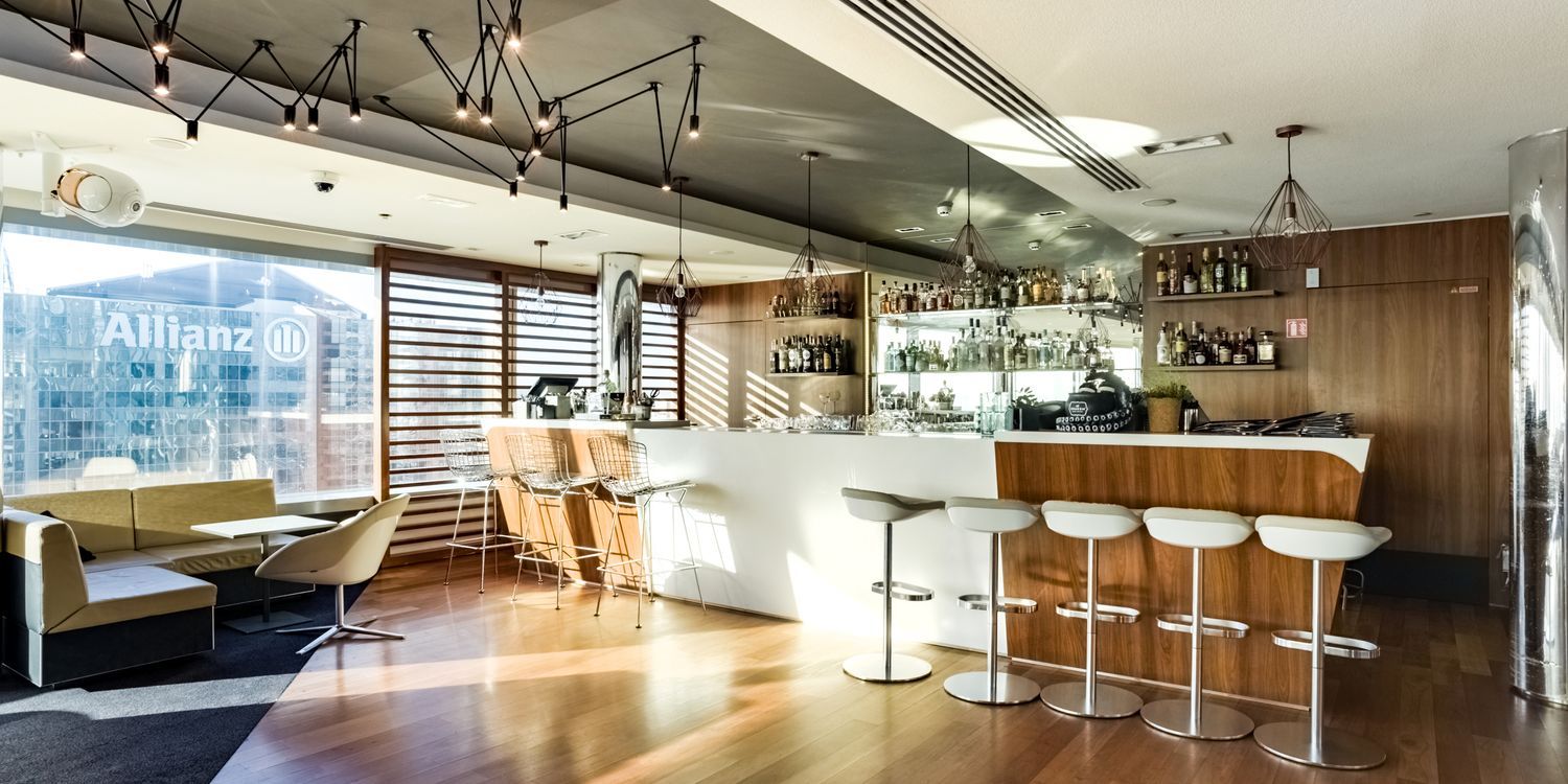 Melia la Defense - Skyline Bar - Photo 5