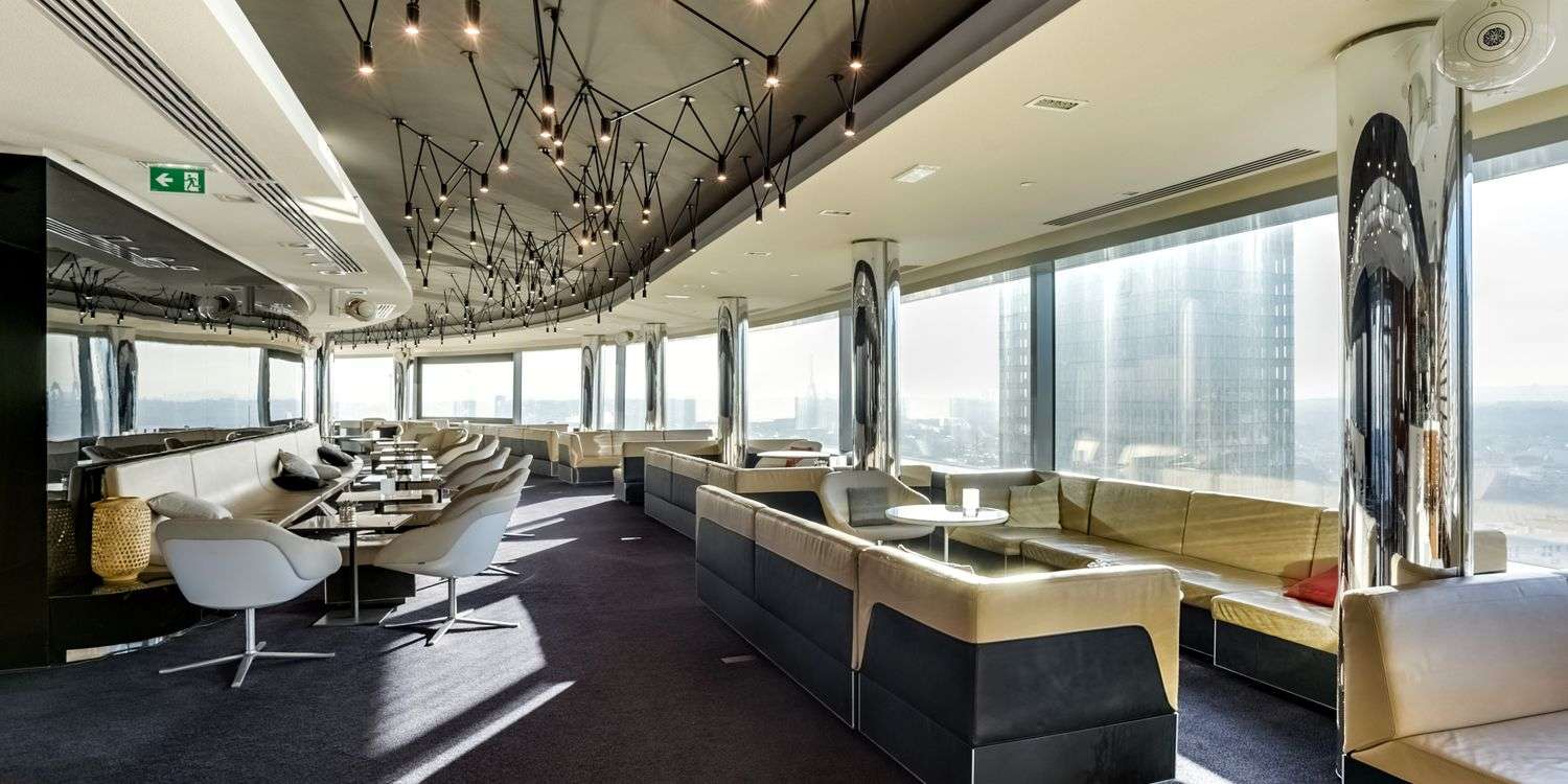 Melia la Defense - Skyline Bar - Photo 5