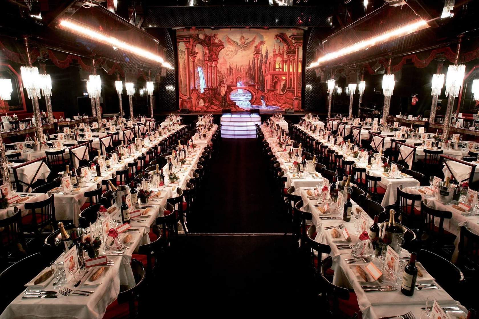 Paradis Latin : tout ce qu'il faut savoir pour organiser votre événement dans ce cabaret parisien d'exception