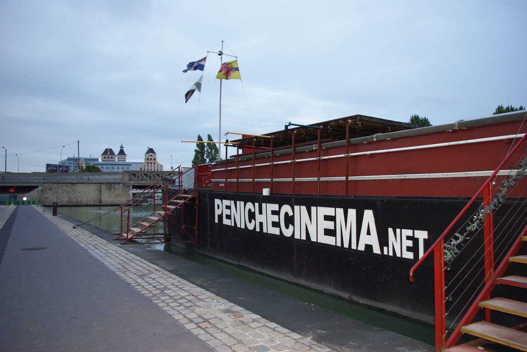 Péniche Cinéma