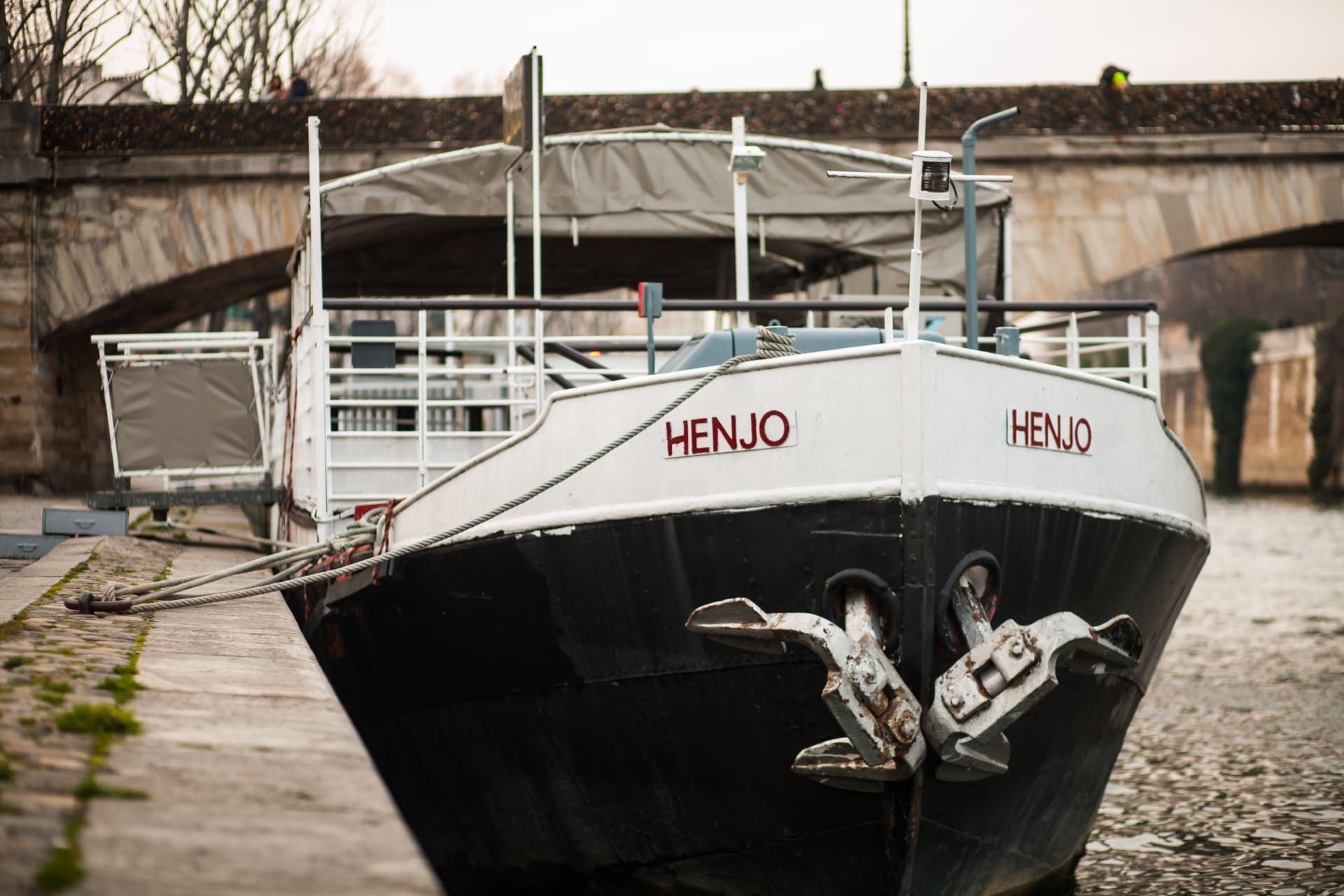 Péniche Henjo