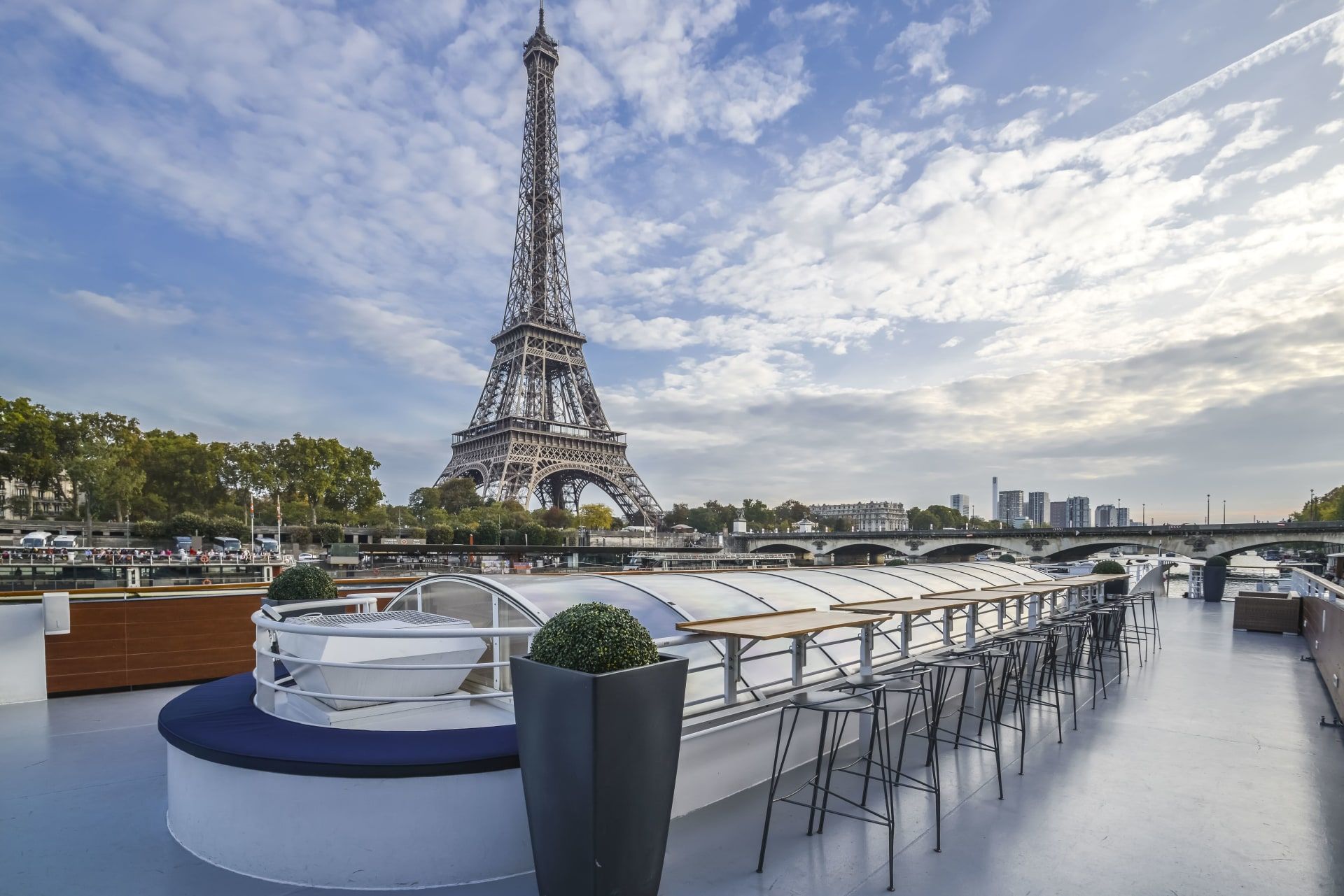 Le Paris