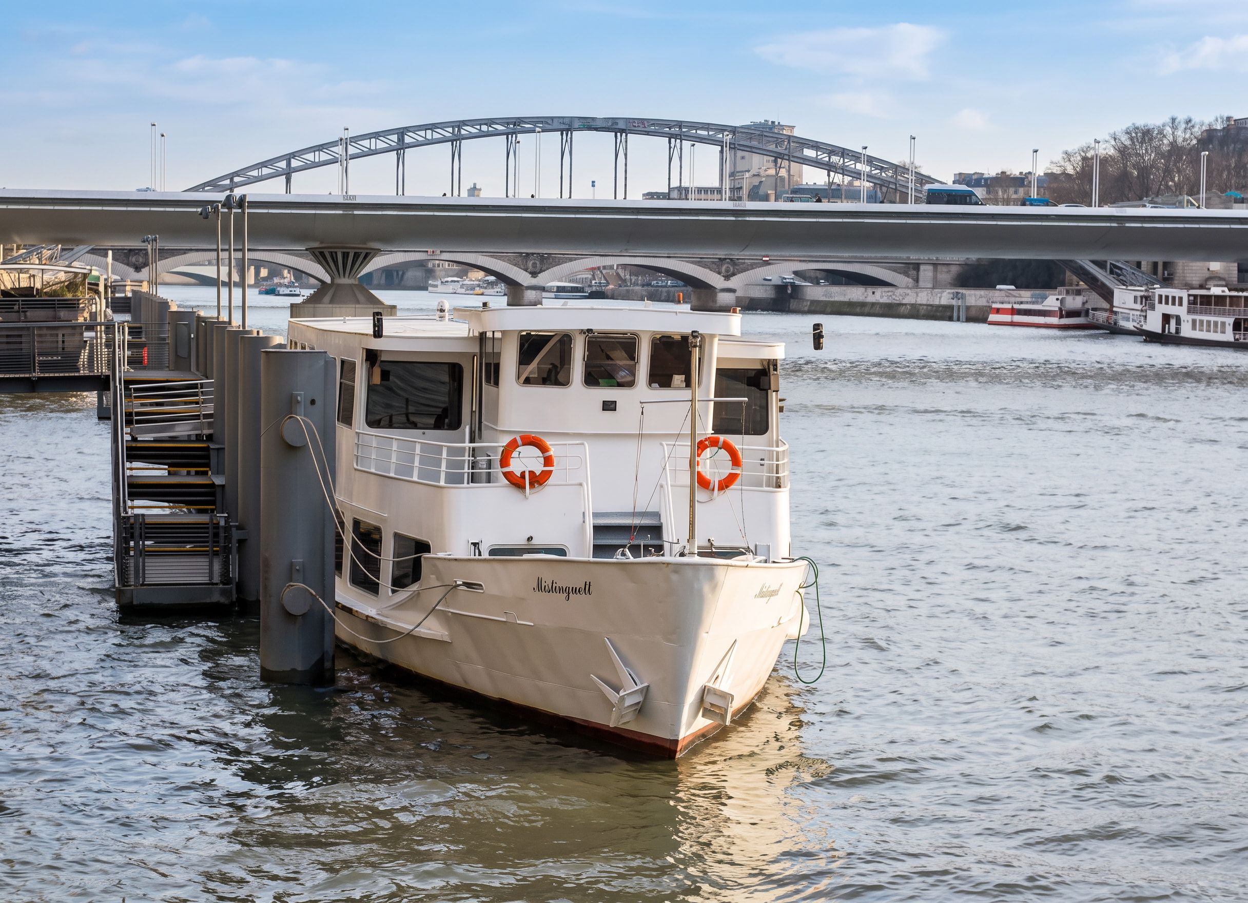 Péniche Mistinguett