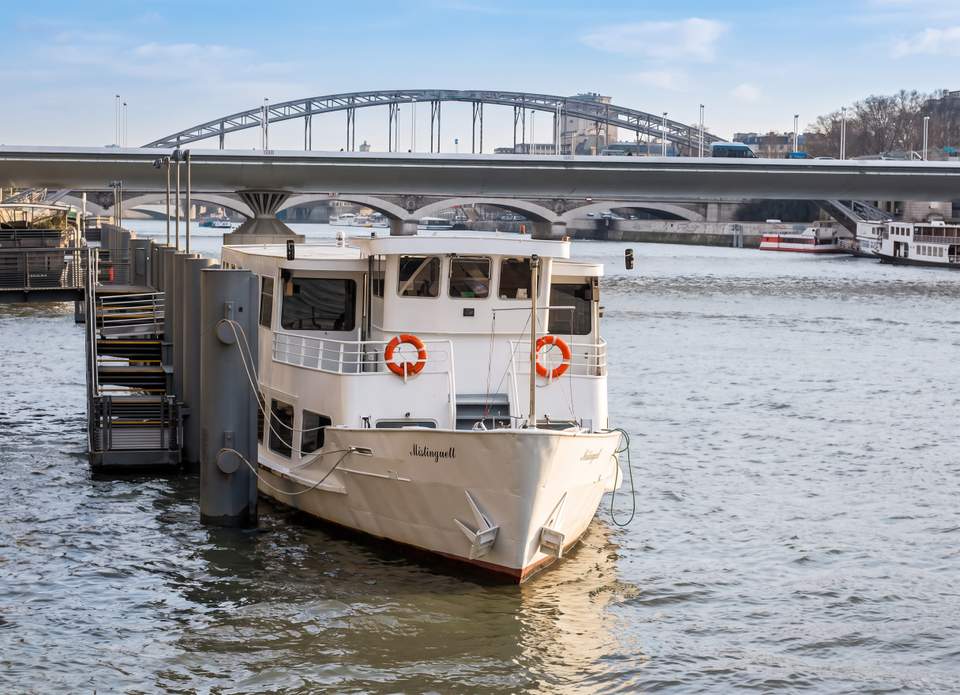 Péniche Mistinguett