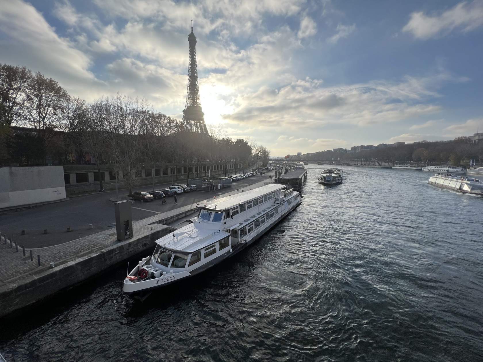 Tout savoir sur la péniche Tosca pour organiser votre événement à Paris