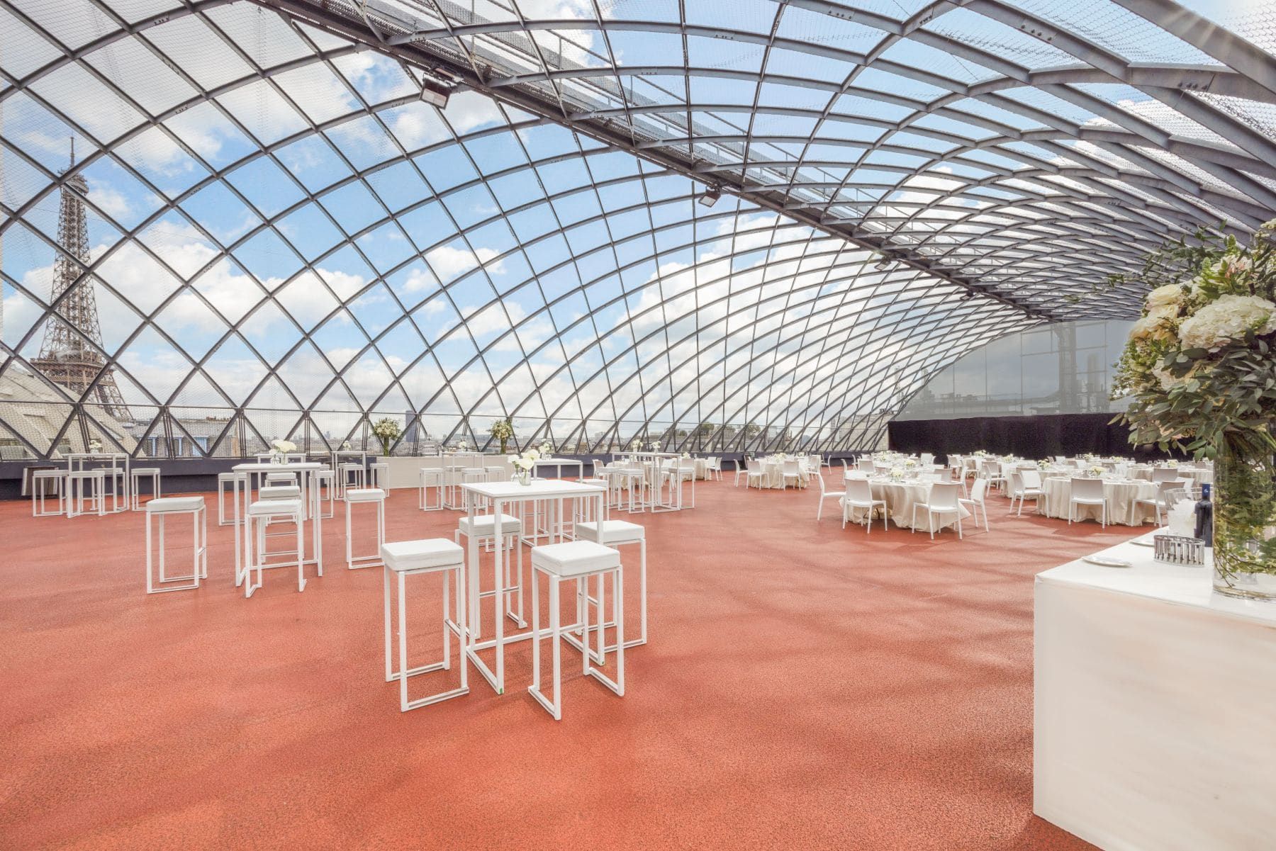 Rooftop Horizon - Photo 4