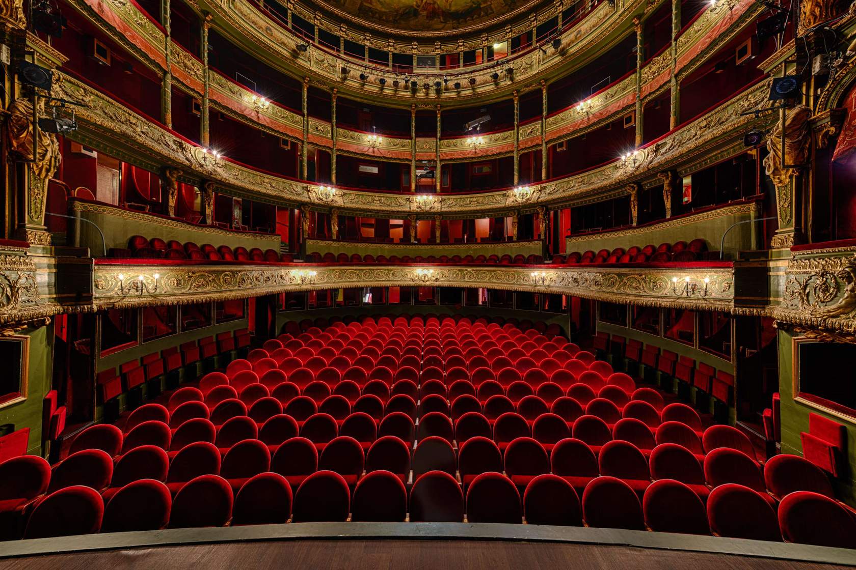 Théâtre du Gymnase Marie Bell : tout ce qu'il faut savoir pour organiser votre événement