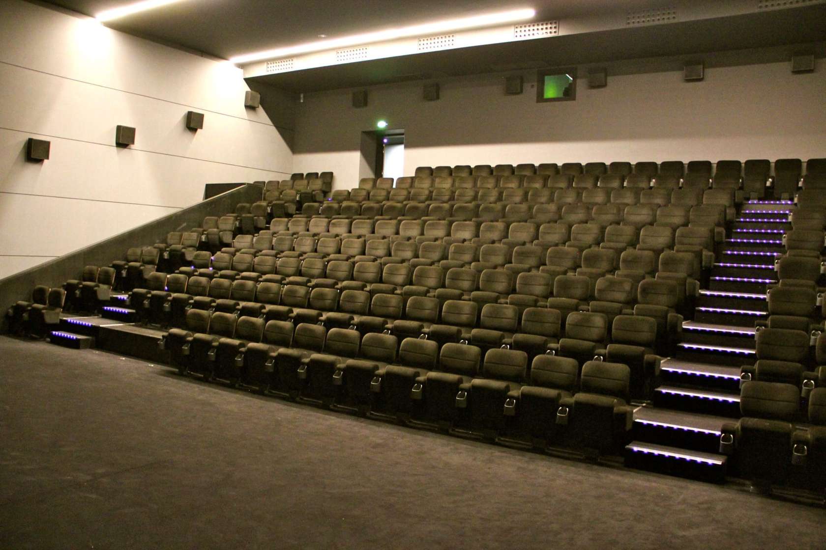 Ugc Ciné Cité Paris 19 - Photo 5